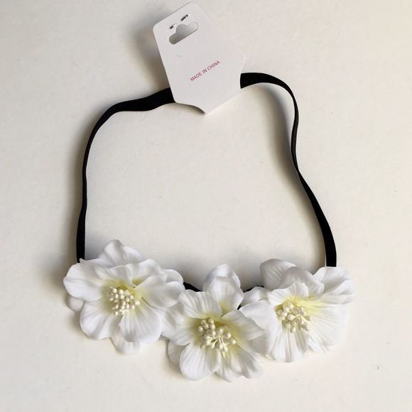 Flower Stretch Headband of 3 White Silk Blossoms on Elastic Band, New - Picture 4 of 5